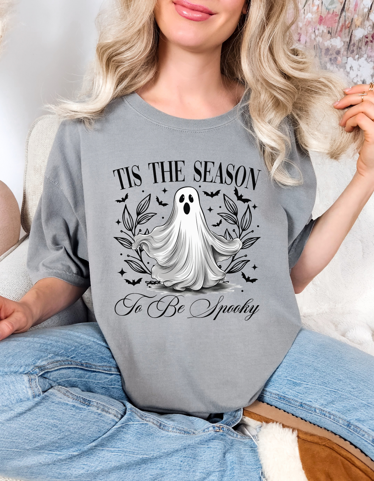Tis the Season to be Spooky T-Shirt